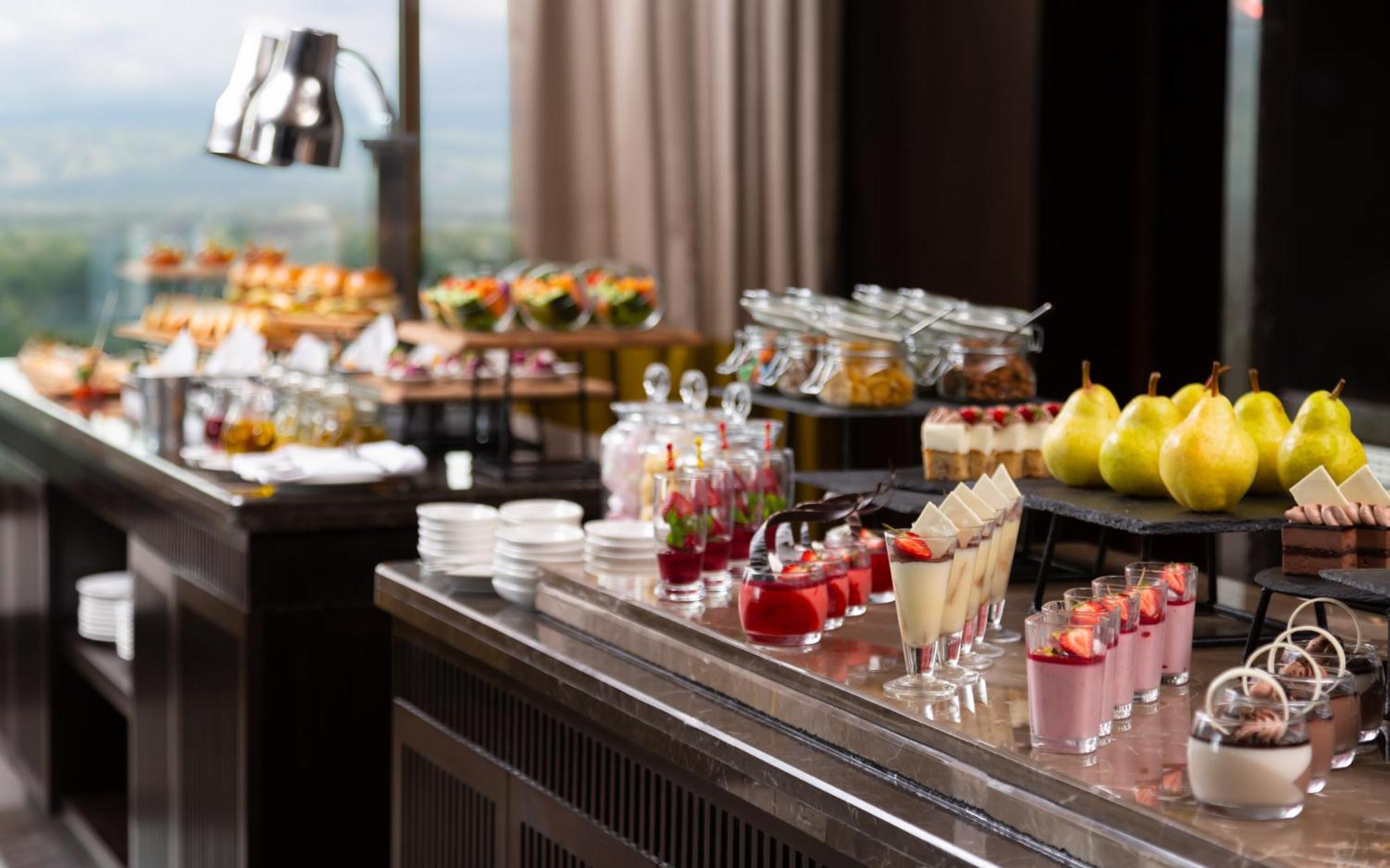 Hilton Dushanbe Bagian luar foto